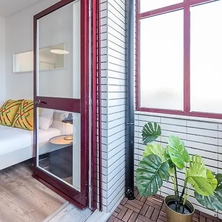 Guestready - Red Stripes Apartment