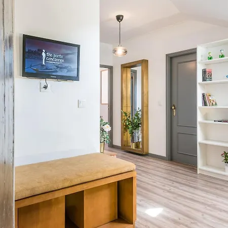 Guestready - Red Stripes * 波尔图