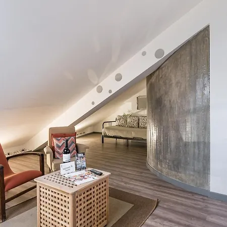 Апартаменты Guestready - Red Stripes