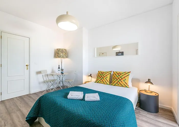 Guestready - Red Stripes Lejlighed *