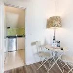 Guestready - Red Stripes Lägenhet Oporto