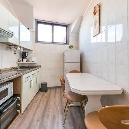 Apartment Guestready - Red Stripes *